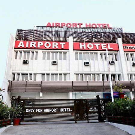 Airport Hotel Нью-Дели Экстерьер фото