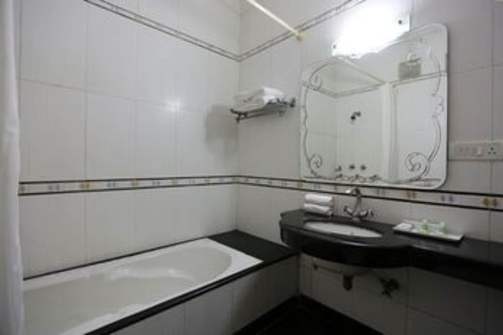Airport Hotel Нью-Дели Экстерьер фото