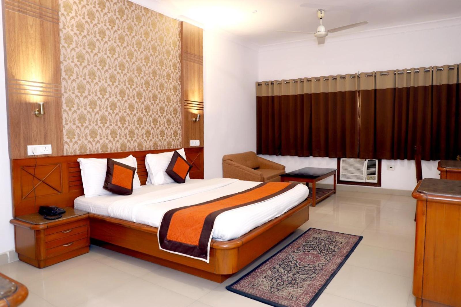 Airport Hotel Нью-Дели Экстерьер фото