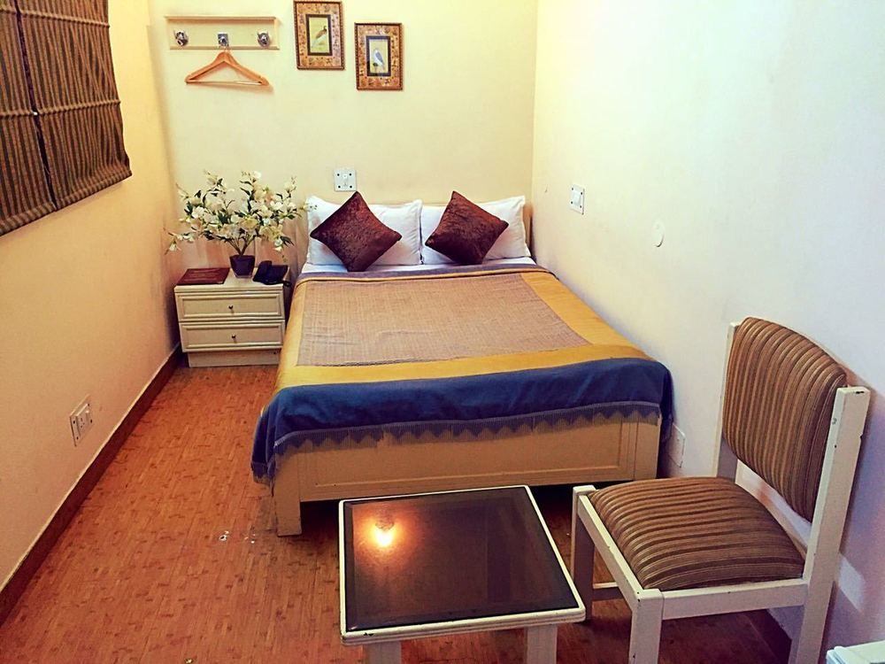 Airport Hotel Нью-Дели Экстерьер фото