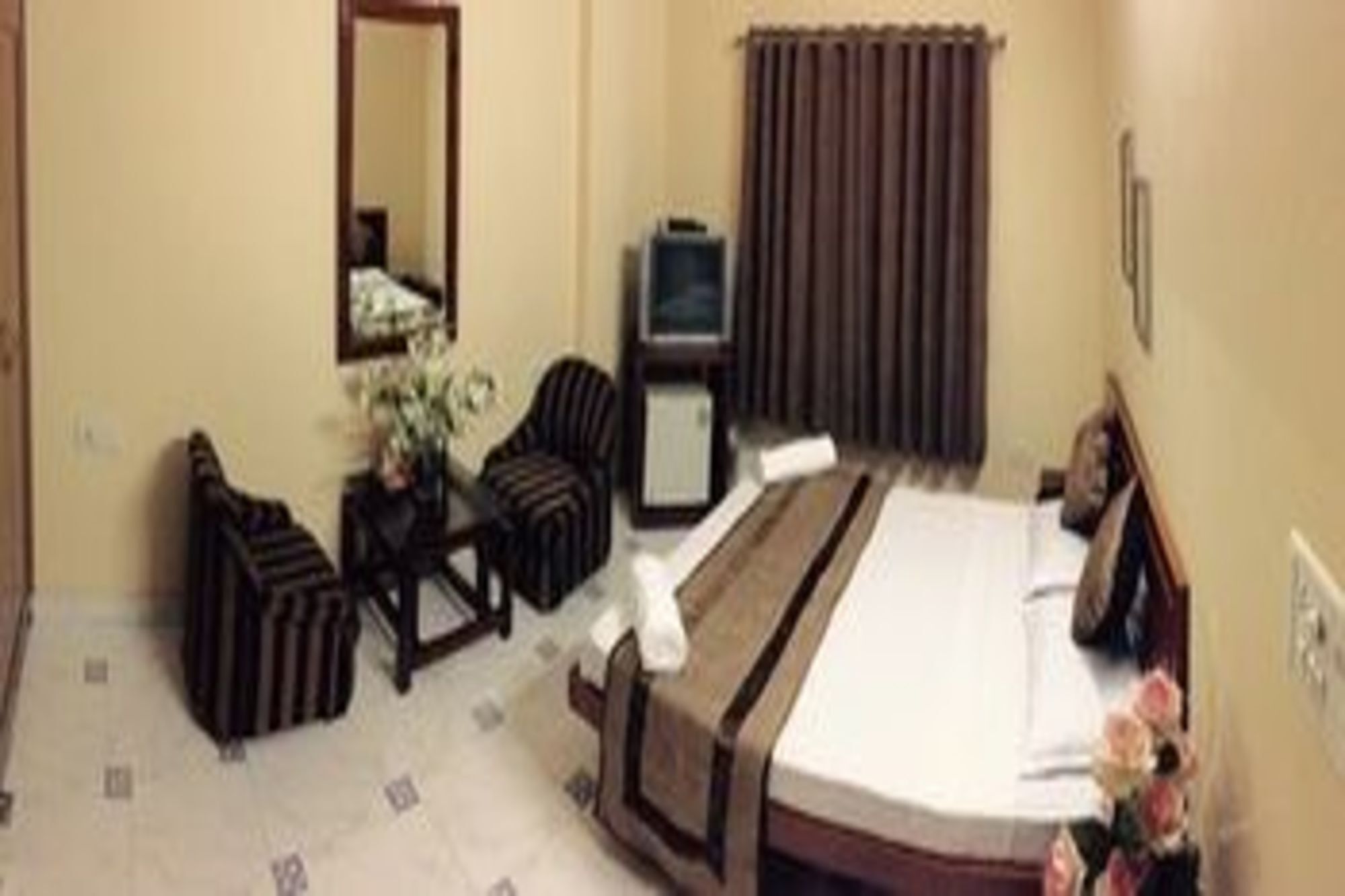 Airport Hotel Нью-Дели Экстерьер фото